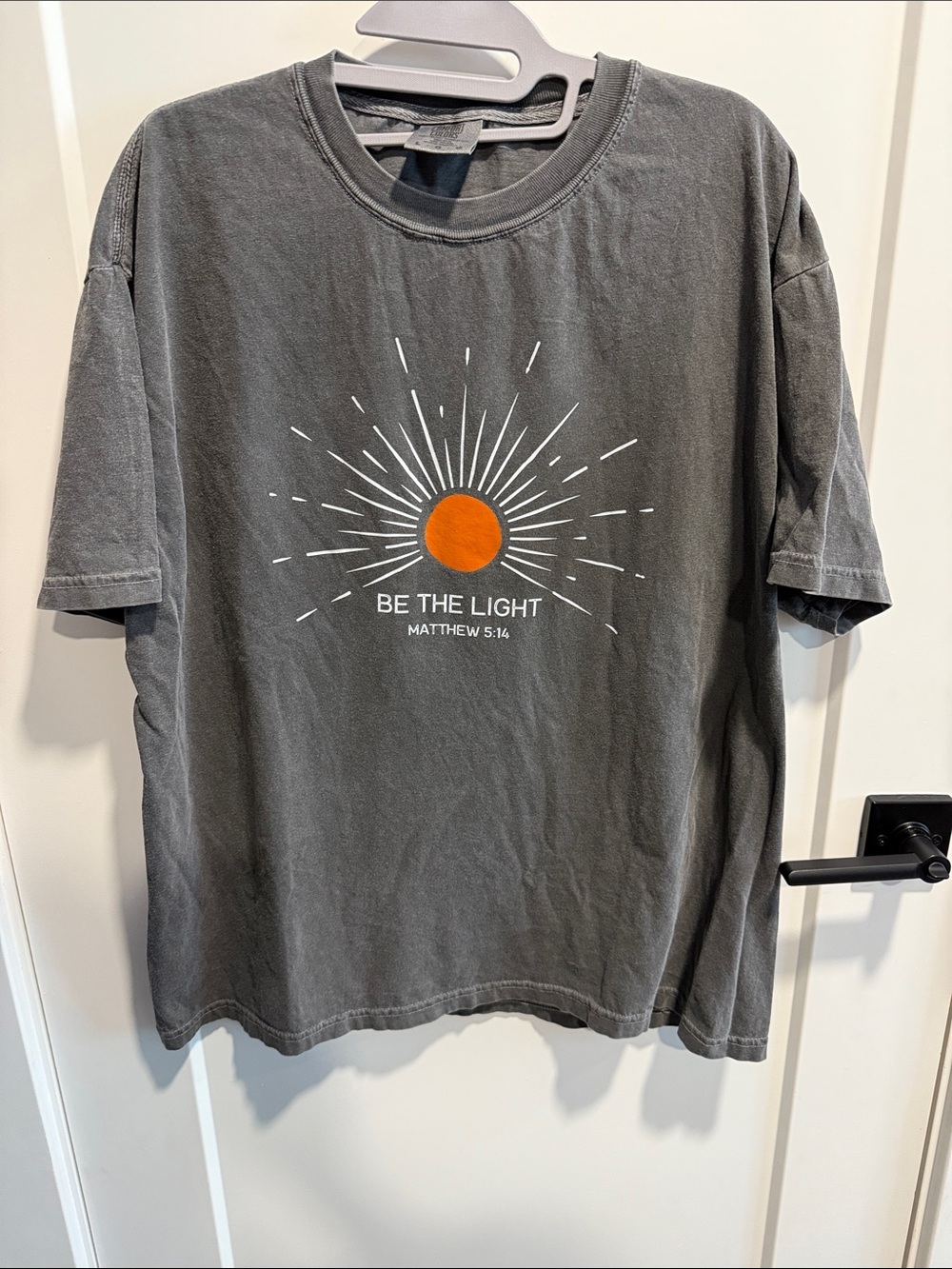 Be The Light - Matthew 5:14 Tee from Comfort Colors Sz Large NWOT